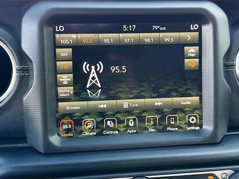 Used 2023 Jeep Wrangler Unlimited Sahara image 16