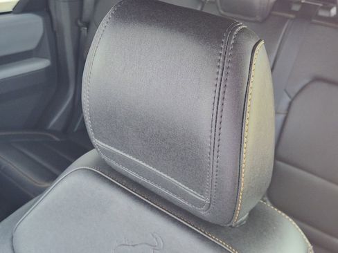 Used 2023 Ford Bronco Badlands image 24