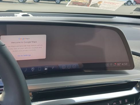 Certified 2024 Cadillac Lyriq Luxury AWD/4WD image 13