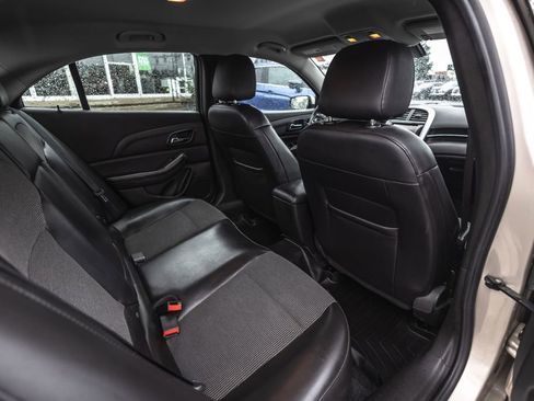 Used 2015 Chevrolet Malibu LT w/ Power Convenience Package image 29