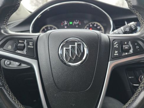 Used 2021 Buick Encore Preferred image 24