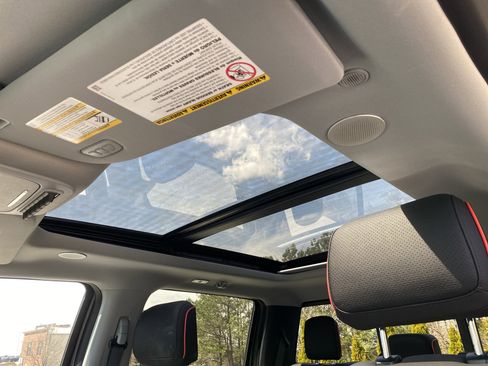 Used 2024 Ford F250 Lariat w/ Lariat Ultimate Package image 9