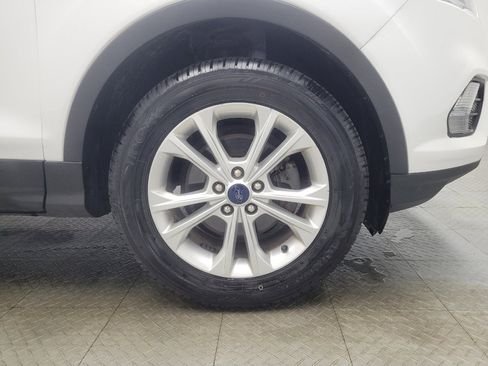 Used 2018 Ford Escape SE w/ SE Sync 3 Package FWD image 31