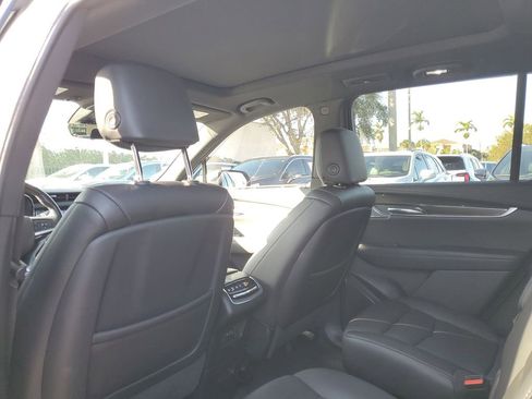 Certified 2023 Cadillac XT6 Sport w/ Technology Package image 14