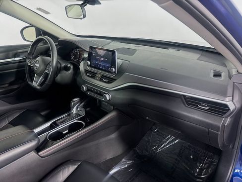 Used 2024 Nissan Altima 2.5 SR FWD image 26