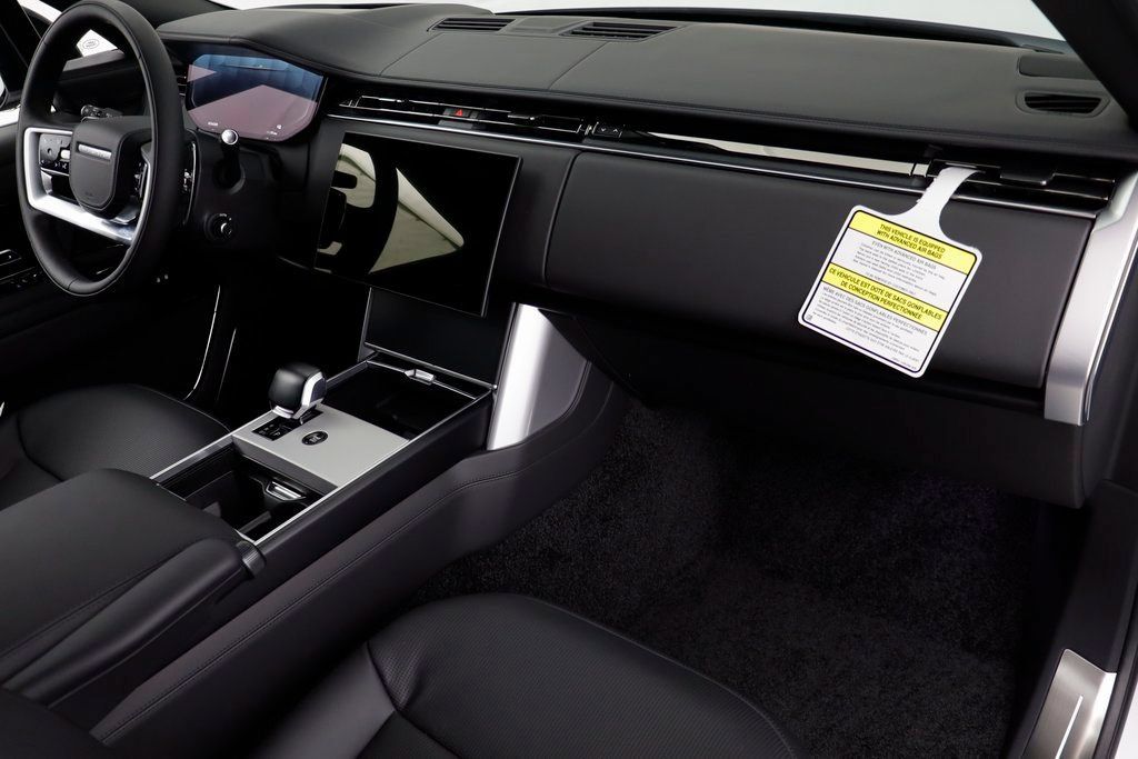 New 2025 Land Rover Range Rover SV AWD/4WD image 26