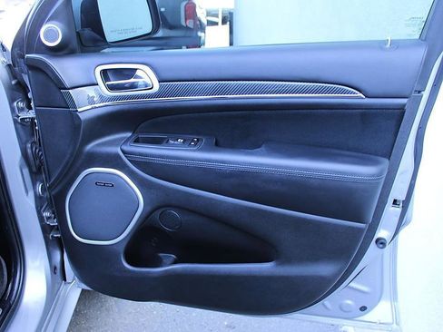 Used 2021 Jeep Grand Cherokee SRT AWD/4WD image 22