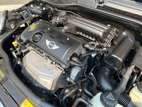 Used 2013 MINI Cooper Clubman FWD image 13