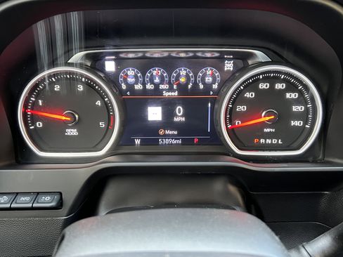 Used 2022 Chevrolet Silverado 2500 LTZ w/ LTZ Plus Package image 28