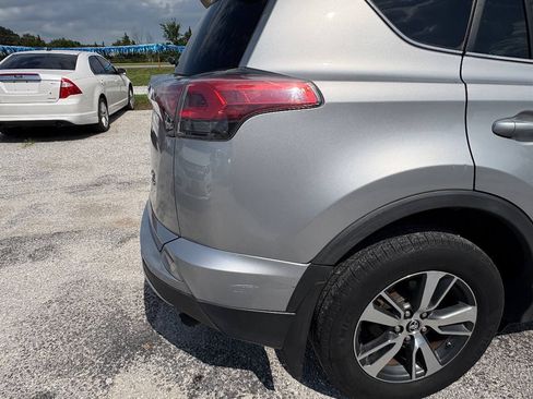 Used 2016 Toyota RAV4 XLE AWD/4WD image 23