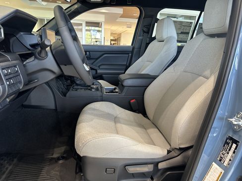 New 2026 Toyota 4Runner SR5 AWD/4WD image 10
