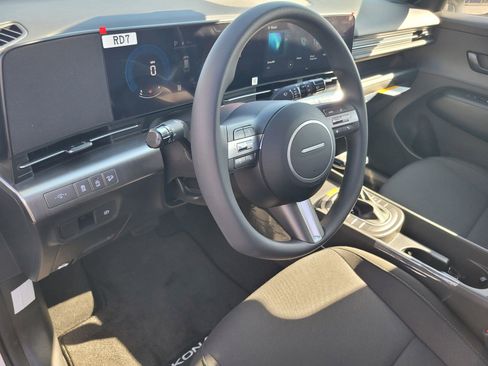 New 2026 Hyundai Kona SE image 11