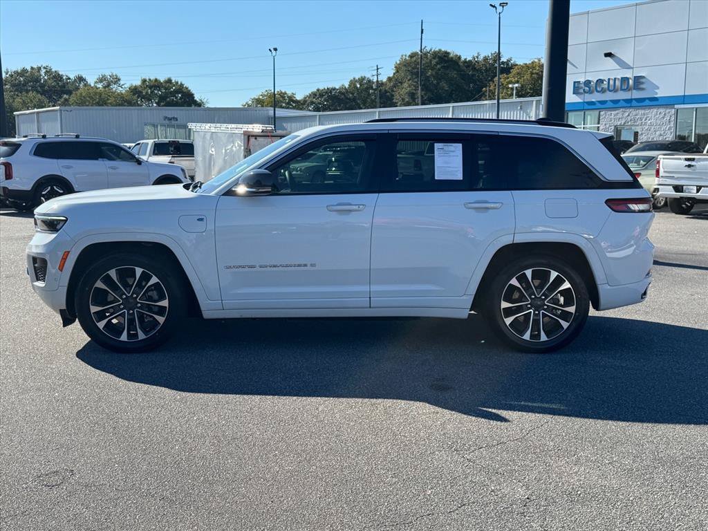 Used 2023 Jeep Grand Cherokee Overland AWD/4WD image 6