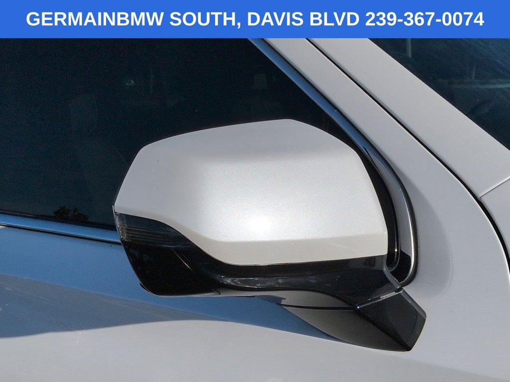 Used 2023 GMC Yukon Denali AWD/4WD image 13