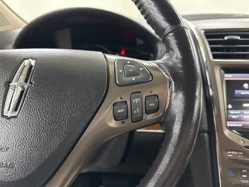 Used 2014 Lincoln MKX AWD w/ Equipment Group 101A image 38