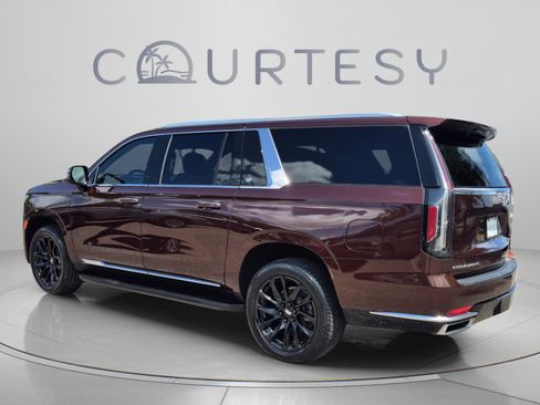 Used 2023 Cadillac Escalade ESV Premium Luxury AWD/4WD image 5