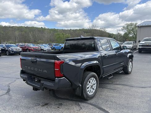 Used 2025 Toyota Tacoma SR5 AWD/4WD image 3