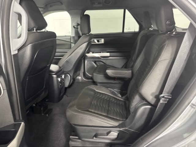 Used 2020 Ford Explorer XLT w/ Comfort Package AWD/4WD image 22