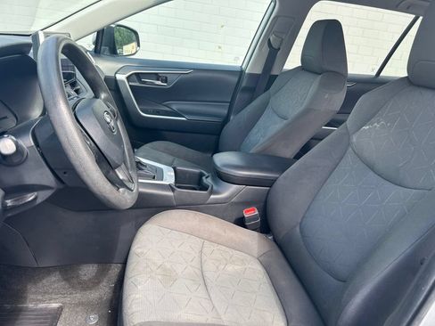 Used 2024 Toyota RAV4 XLE FWD image 10