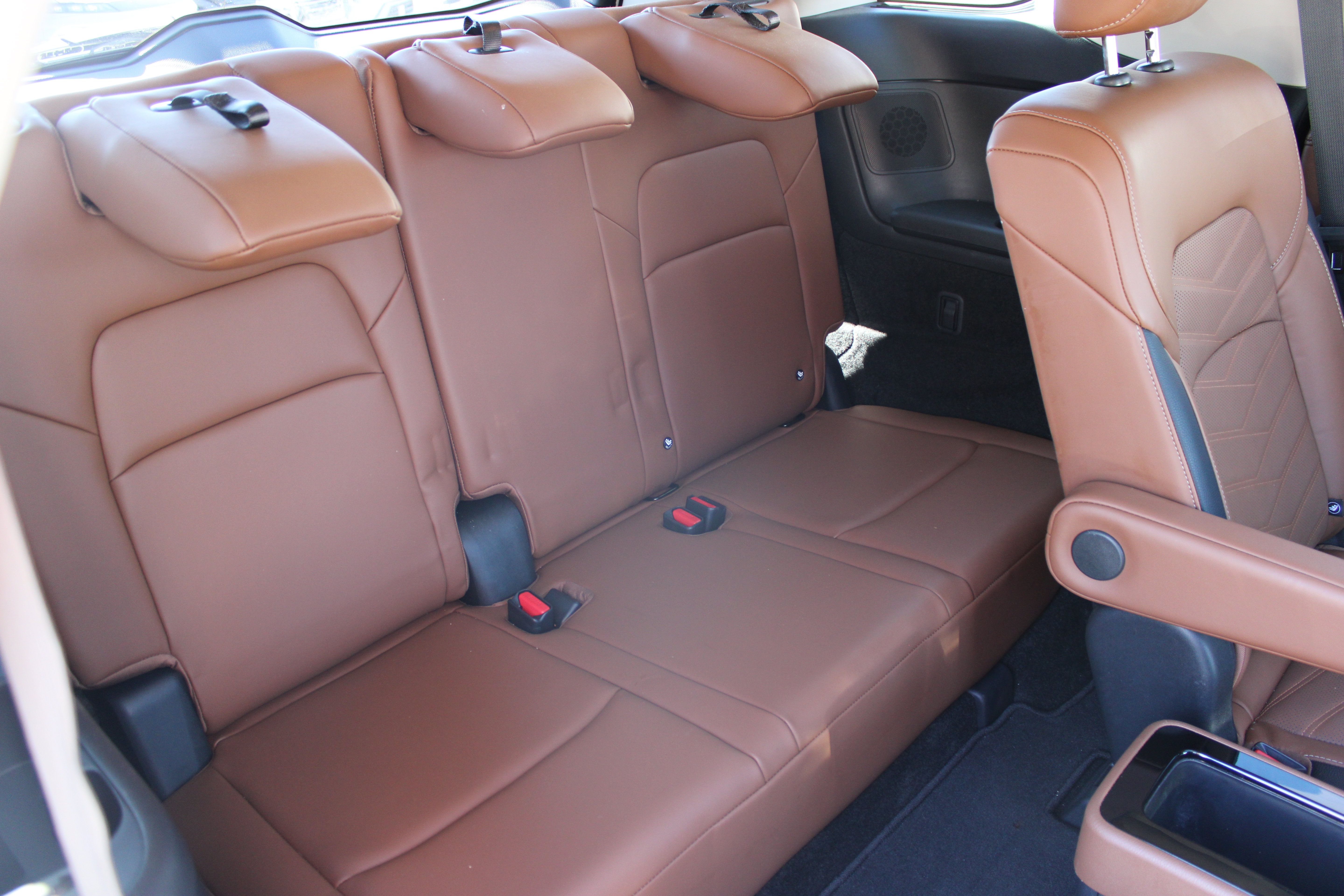 Certified 2024 Nissan Pathfinder Platinum AWD/4WD image 12