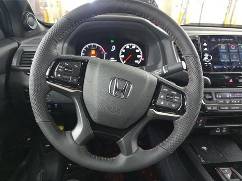 Used 2026 Honda Ridgeline Black Edition image 7