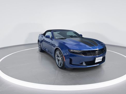 Used 2022 Chevrolet Camaro LT w/ RS Package RWD image 2