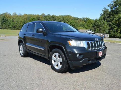 Used 2012 Jeep Grand Cherokee Laredo image 3