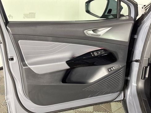 Certified 2023 Volkswagen ID.4 Pro S image 10