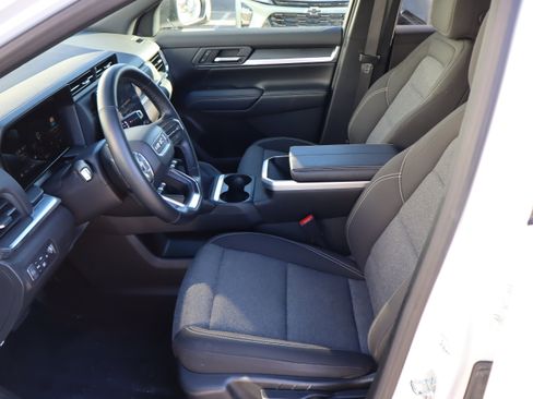 Certified 2025 GMC Terrain Elevation image 16