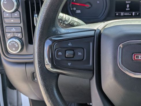 Used 2021 GMC Sierra 2500 4x4 Crew Cab w/ Convenience Package image 17