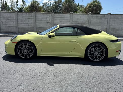 Certified 2025 Porsche 911 Carrera image 2