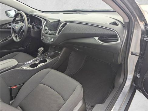 Used 2025 Chevrolet Malibu LT FWD image 21