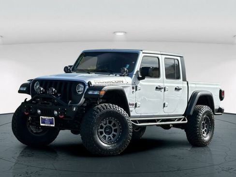 Used 2023 Jeep Gladiator Rubicon w/ Trailer Tow Package AWD/4WD image 2