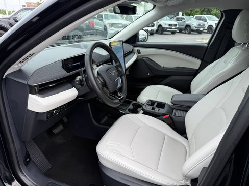 Certified 2025 Ford Mustang Mach-E Premium AWD/4WD image 18