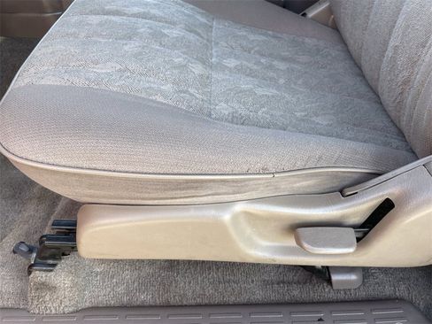 Used 2000 Toyota Tacoma PreRunner image 23