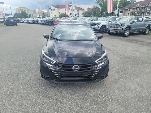 Used 2025 Nissan Versa S w/ Trunk Package FWD image 2