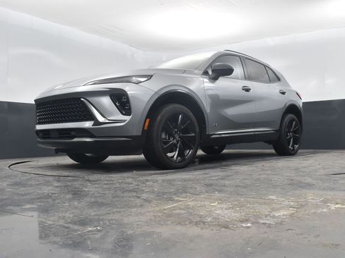 Used 2024 Buick Envision Sport Touring image 53