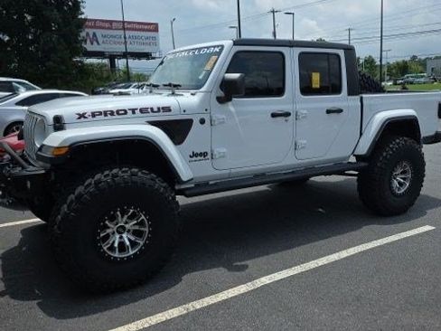 Used 2022 Jeep Gladiator Sport AWD/4WD image 3