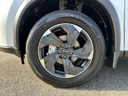 New 2026 Nissan Rogue SV image 11