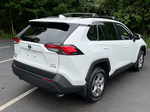 Used 2024 Toyota RAV4 XLE w/ Convenience Package AWD/4WD image 5