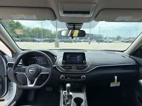 New 2026 Nissan Altima 2.5 SV AWD/4WD image 28