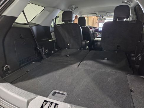 Used 2023 Ford Explorer XLT w/ Equipment Group 202A image 18