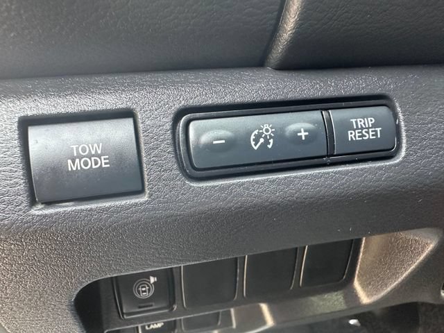 Used 2026 Nissan Frontier PRO-4X AWD/4WD image 11