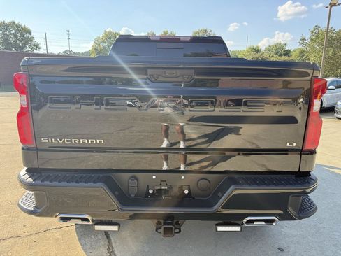 Used 2025 Chevrolet Silverado 1500 LT Trail Boss w/ Convenience Package II AWD/4WD image 4