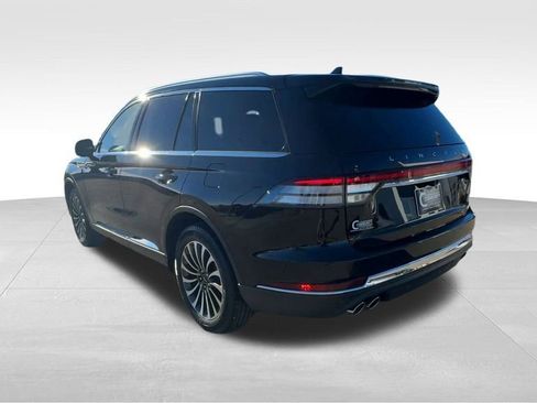 Used 2023 Lincoln Aviator Reserve image 6