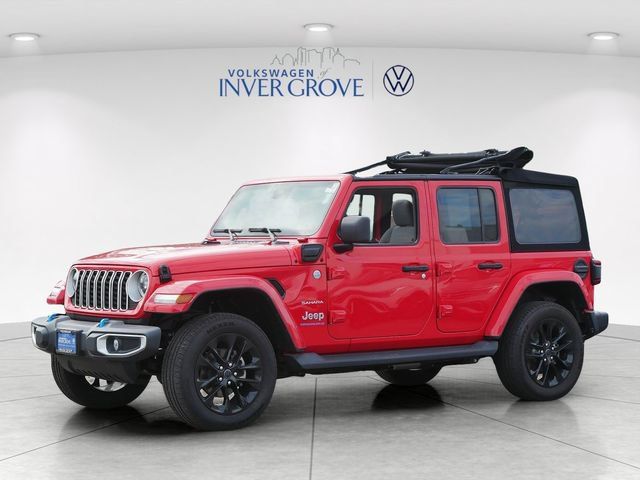 Used 2024 Jeep Wrangler Unlimited Sahara w/ Safety Group AWD/4WD image 3
