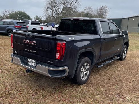 Used 2022 GMC Sierra 1500 SLE image 3