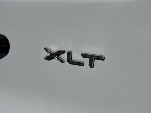 Used 2019 Ford Transit 350 XLT RWD image 10