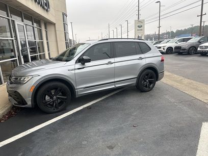 Used 2023 Volkswagen Tiguan SE R-Line