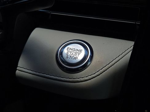 Used 2024 Lincoln Nautilus Black Label AWD/4WD image 33